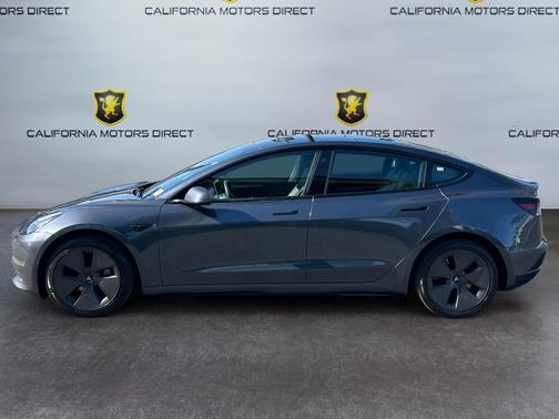 Midnight Silver Metallic 2023 Tesla Model 3 Standard Range