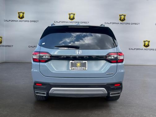 Sonic Gray Pearl 2023 Honda Pilot Touring 8-Passenger