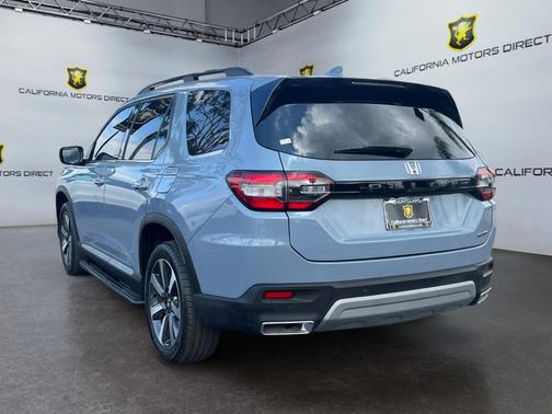 Sonic Gray Pearl 2023 Honda Pilot Touring 8-Passenger