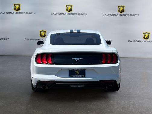 2022 Ford Mustang EcoBoost