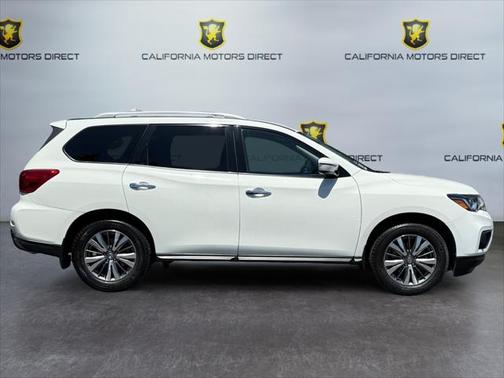 2020 Nissan Pathfinder S 2WD