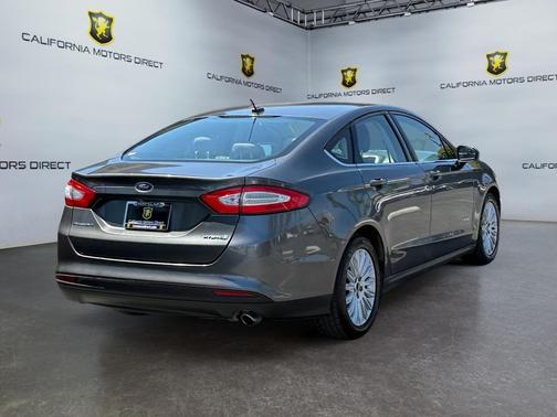 2016 Ford Fusion Hybrid S