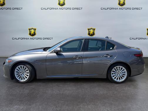 Vesuvio Gray Metallic 2022 Alfa Romeo Giulia Sprint