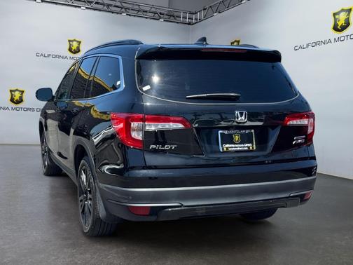 Crystal Black Pearl 2022 Honda Pilot AWD Special Edition