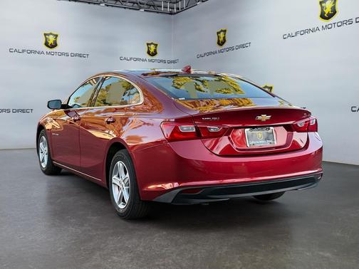 Radiant Red Tintcoat 2024 Chevrolet Malibu FWD 1LT