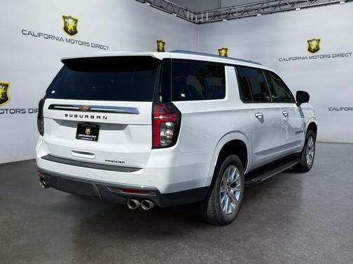 Summit White 2023 Chevrolet Suburban Premier