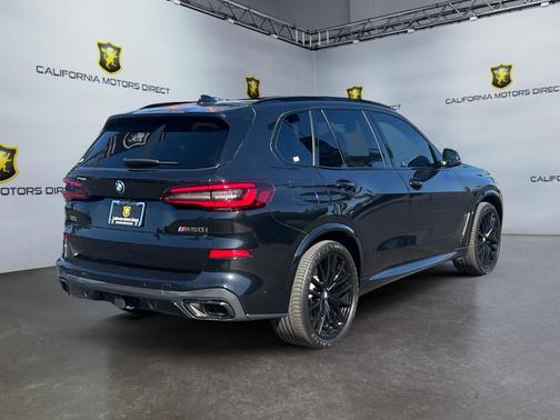 Black Sapphire Metallic 2023 BMW X5 M50i