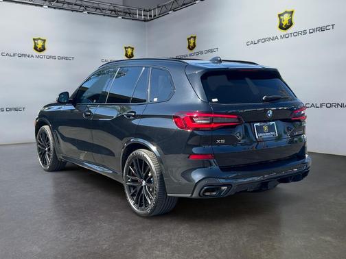 Black Sapphire Metallic 2023 BMW X5 M50i
