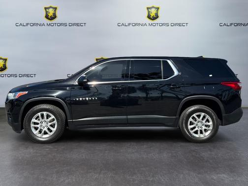 Mosaic Black Metallic 2021 Chevrolet Traverse LS