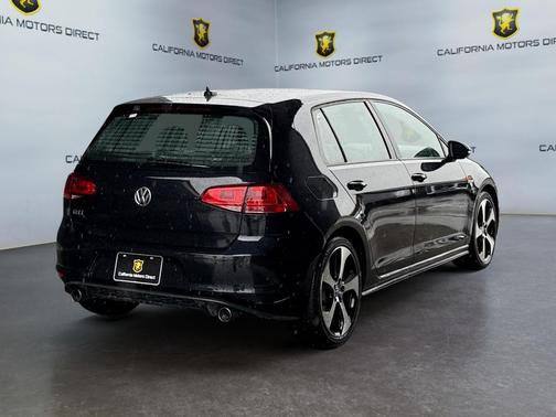 2017 Volkswagen Golf GTI 2.0T S 4-Door