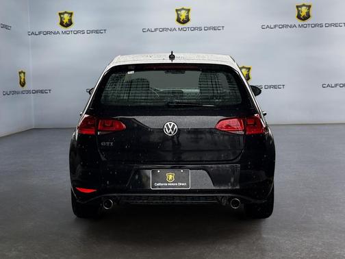 2017 Volkswagen Golf GTI 2.0T S 4-Door