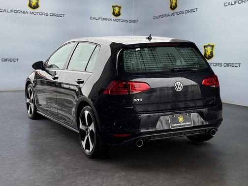 2017 Volkswagen Golf GTI 2.0T S 4-Door