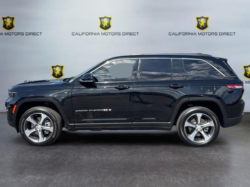 Diamond Black Crystal Pearlcoat 2023 Jeep Grand Cherokee 4xe Base