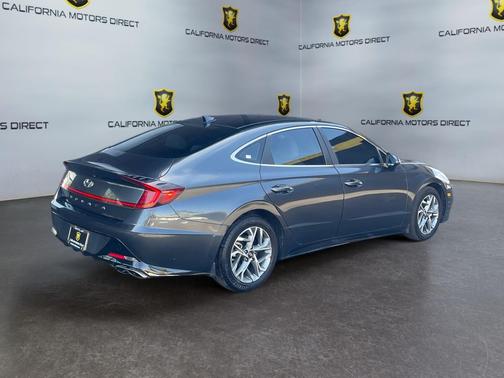 2022 Hyundai SONATA SEL