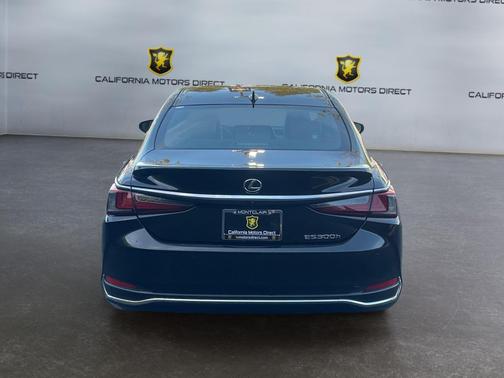 2023 Lexus ES 300h Base