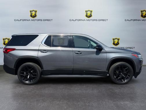 Satin Steel Metallic 2021 Chevrolet Traverse LS