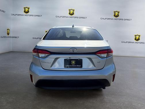 Classic Silver Metallic 2024 Toyota Corolla LE
