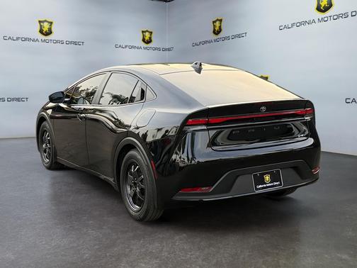 2024 Toyota Prius LE