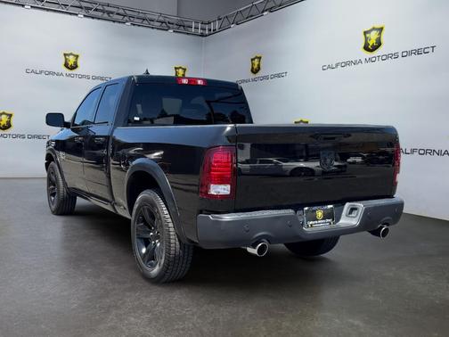 Diamond Black Crystal Pearlcoat 2021 RAM 1500 Classic Warlock Quad Cab 4x2 6'4' Box