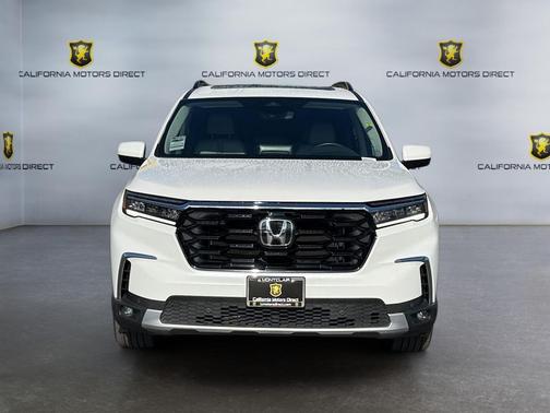 2025 Honda Pilot Touring 8-Passenger
