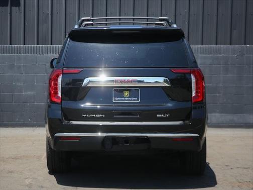 2022 GMC Yukon SLT