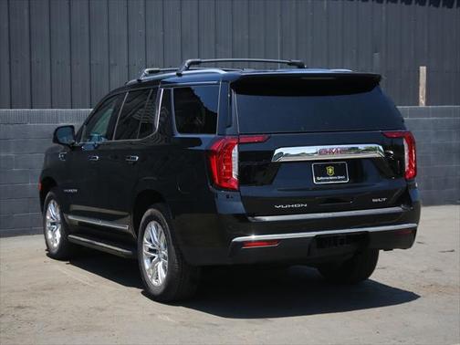 2022 GMC Yukon SLT