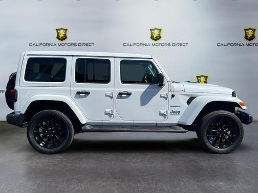 Bright White Clearcoat 2023 Jeep Wrangler 4xe Sahara