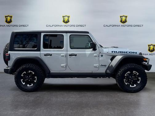 Silver Zynith Clearcoat 2024 Jeep Wrangler 4xe Rubicon