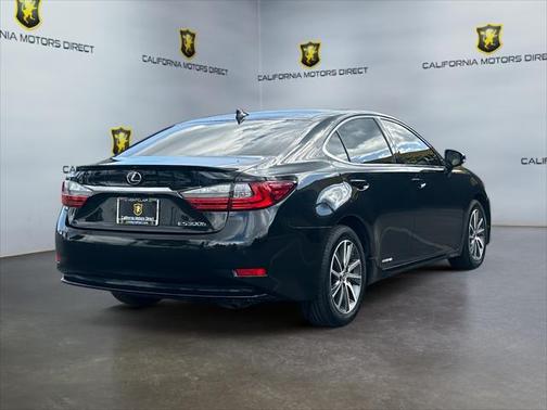2017 Lexus ES 300h Base