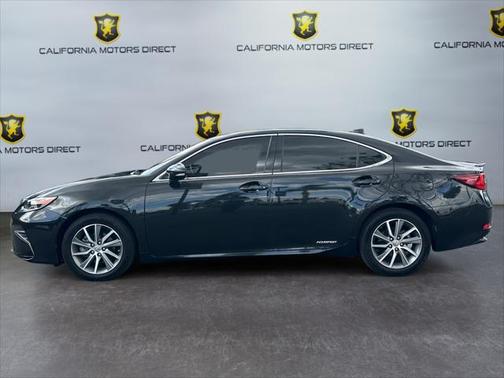 2017 Lexus ES 300h Base