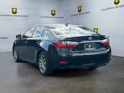 2017 Lexus ES 300h Base