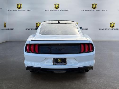 2022 Ford Mustang EcoBoost