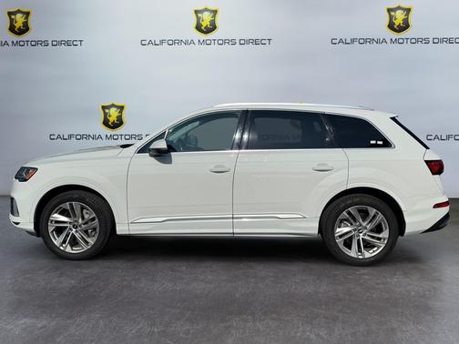 Carrara White 2021 Audi Q7 55 Premium Plus