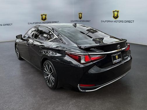 Caviar 2024 Lexus ES 300h Base