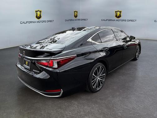 Caviar 2024 Lexus ES 300h Base