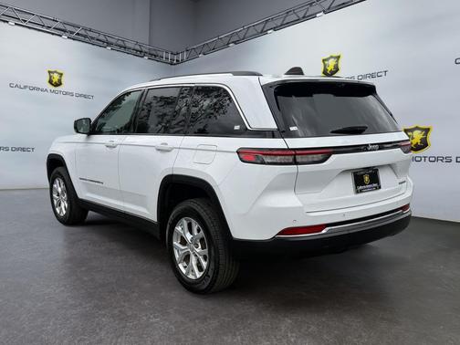 Bright White Clearcoat 2023 Jeep Grand Cherokee Limited
