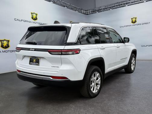 Bright White Clearcoat 2023 Jeep Grand Cherokee Limited