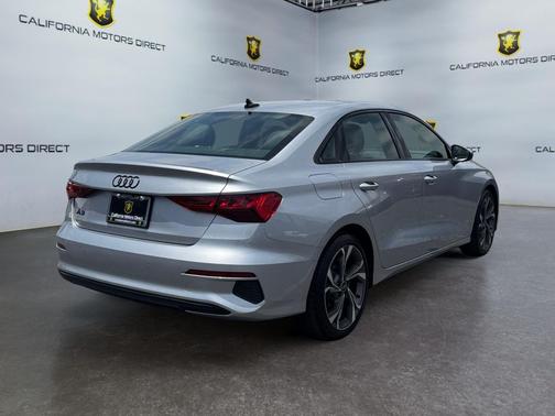 Florett Silver Metallic 2022 Audi A3 Premium