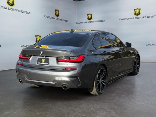 2019 BMW 330 330i