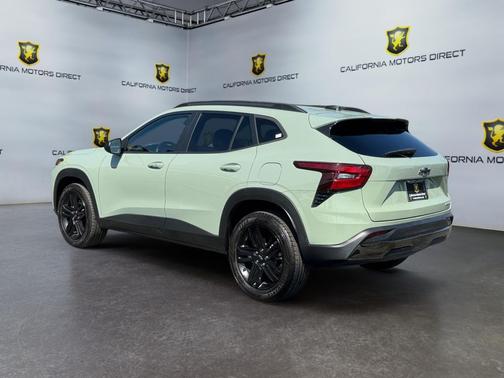 Cacti Green 2025 Chevrolet Trax FWD ACTIV