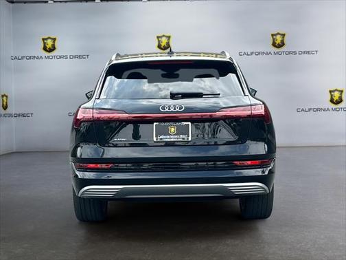 2019 Audi e-tron Premium Plus