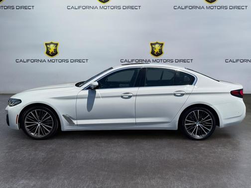 Alpine White 2021 BMW 530 530i