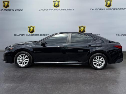 Midnight Black Metallic 2025 Toyota Camry SE