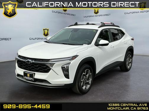 Summit White 2025 Chevrolet Trax LT
