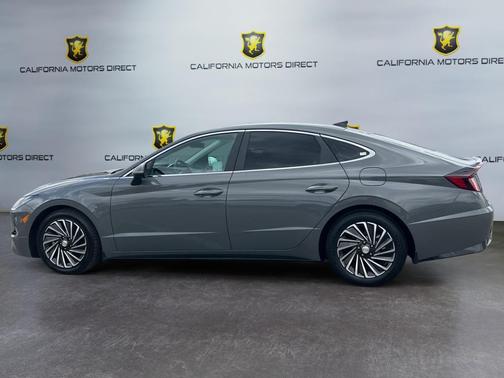 2022 Hyundai SONATA Hybrid SE