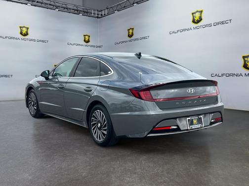 2022 Hyundai SONATA Hybrid SE