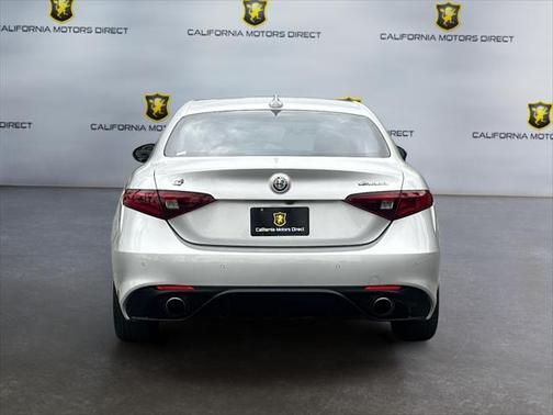 2018 Alfa Romeo Giulia Base