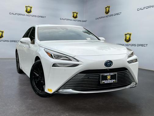 2021 Toyota Mirai Base