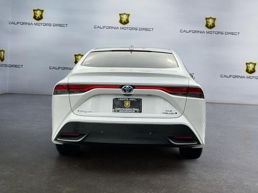 2021 Toyota Mirai Base