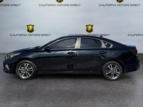 Aurora Black 2023 Kia Forte LXS